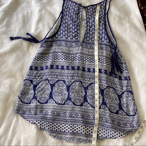 Roxy womens Vavy and WhiteTank Top Boho Navy Peep Hole Back size S - Picture 11 of 12